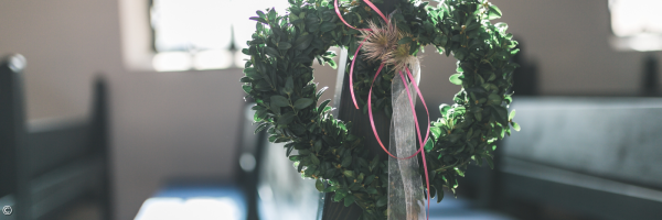 Blick in die Kirche während einer Veranstaltung der ev. Kirchengemeine Pleinfeld